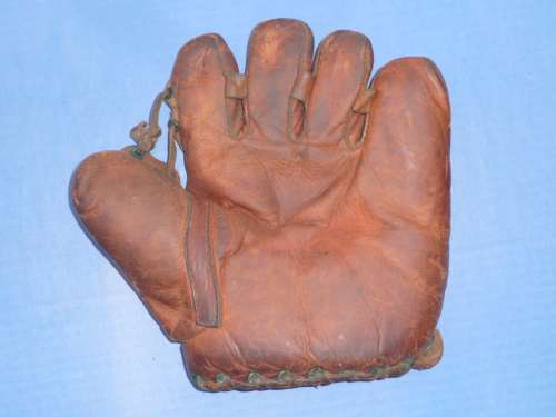 Grommet Web Fingers Front